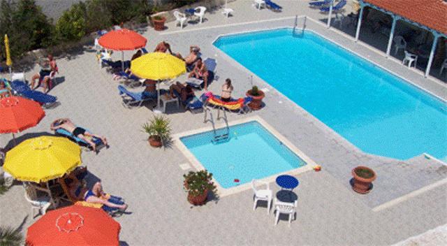 Helios Hotel Agia Marina  외부 사진