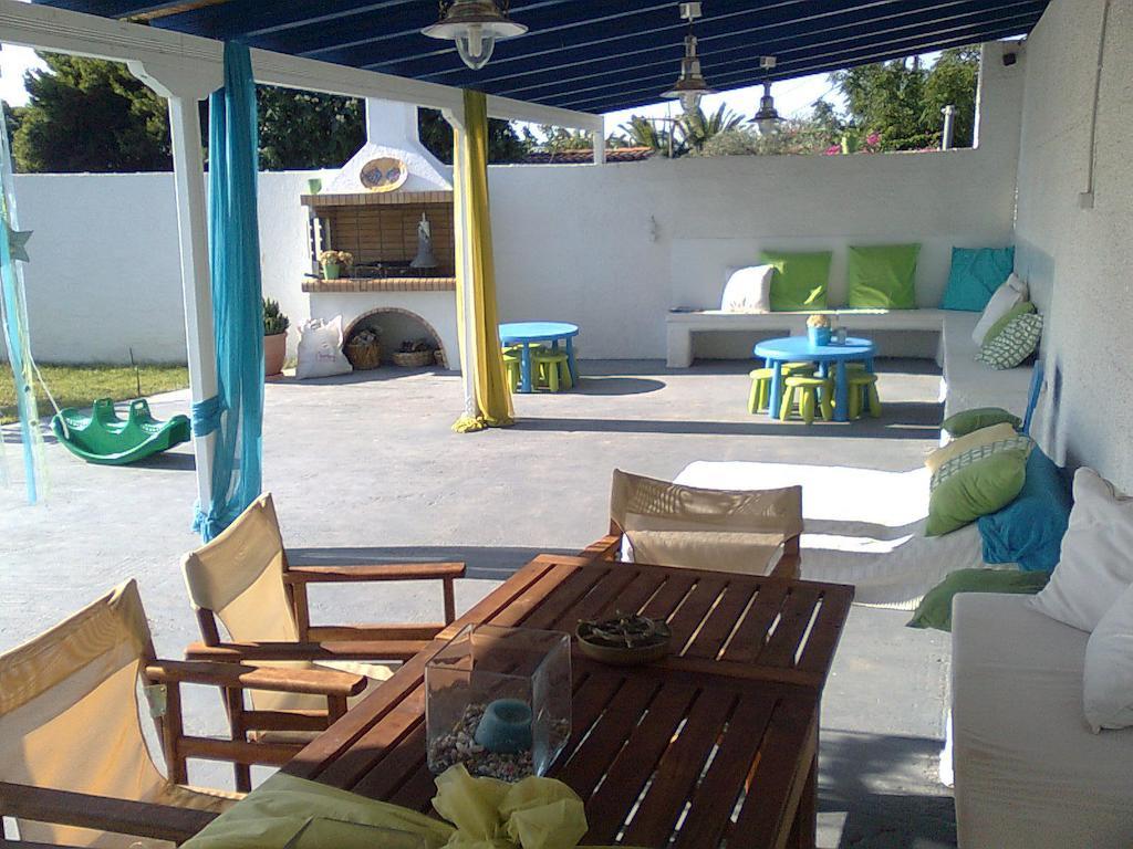 Helios Hotel Agia Marina  객실 사진